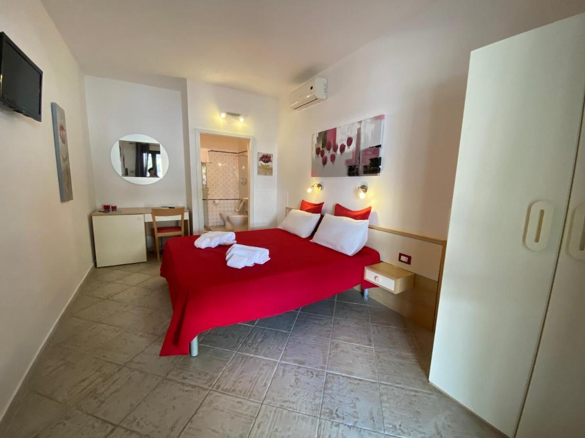 B&B Petite Maison Позада Екстериор снимка