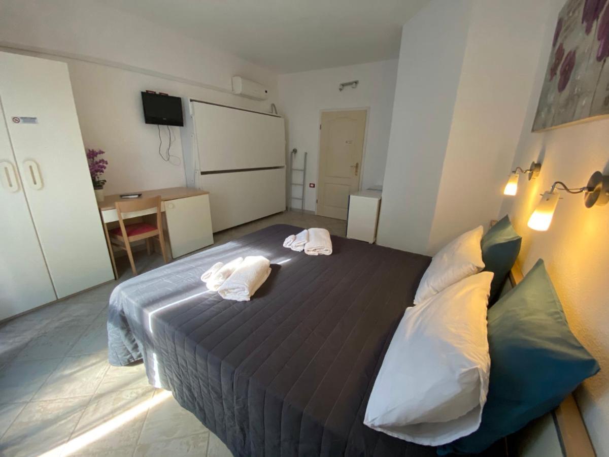 B&B Petite Maison Позада Екстериор снимка