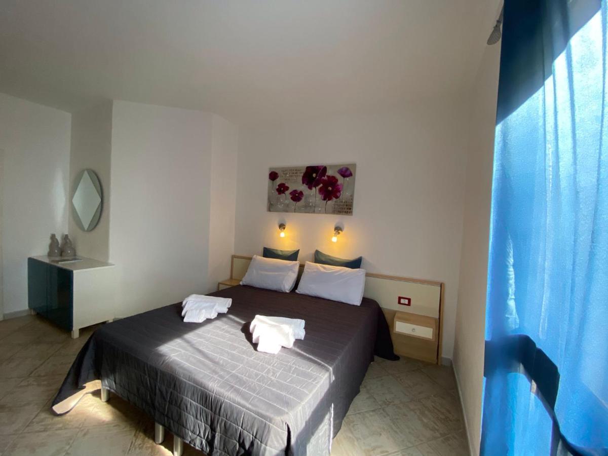 B&B Petite Maison Позада Екстериор снимка