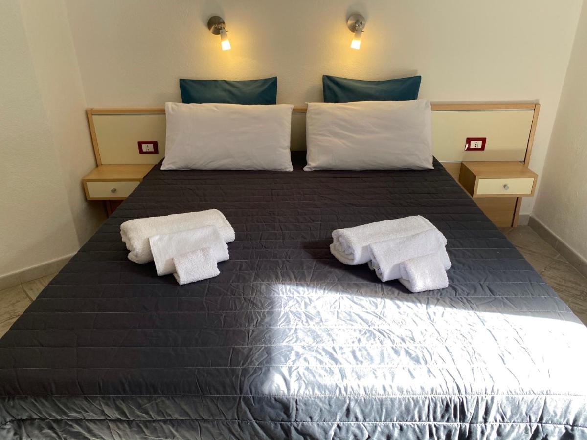 B&B Petite Maison Позада Екстериор снимка
