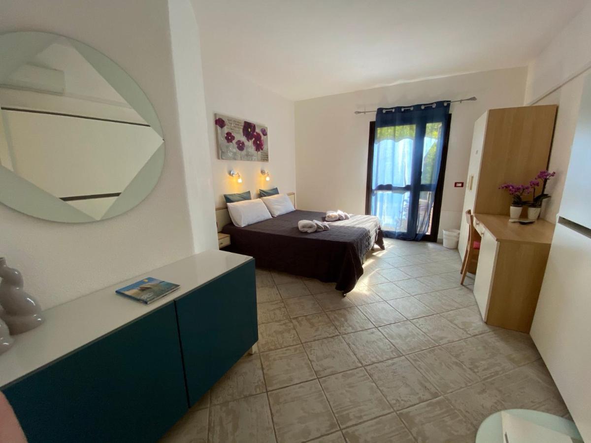 B&B Petite Maison Позада Екстериор снимка