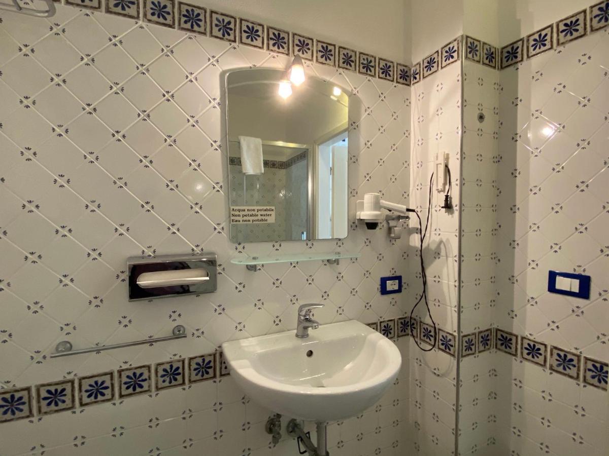 B&B Petite Maison Позада Екстериор снимка