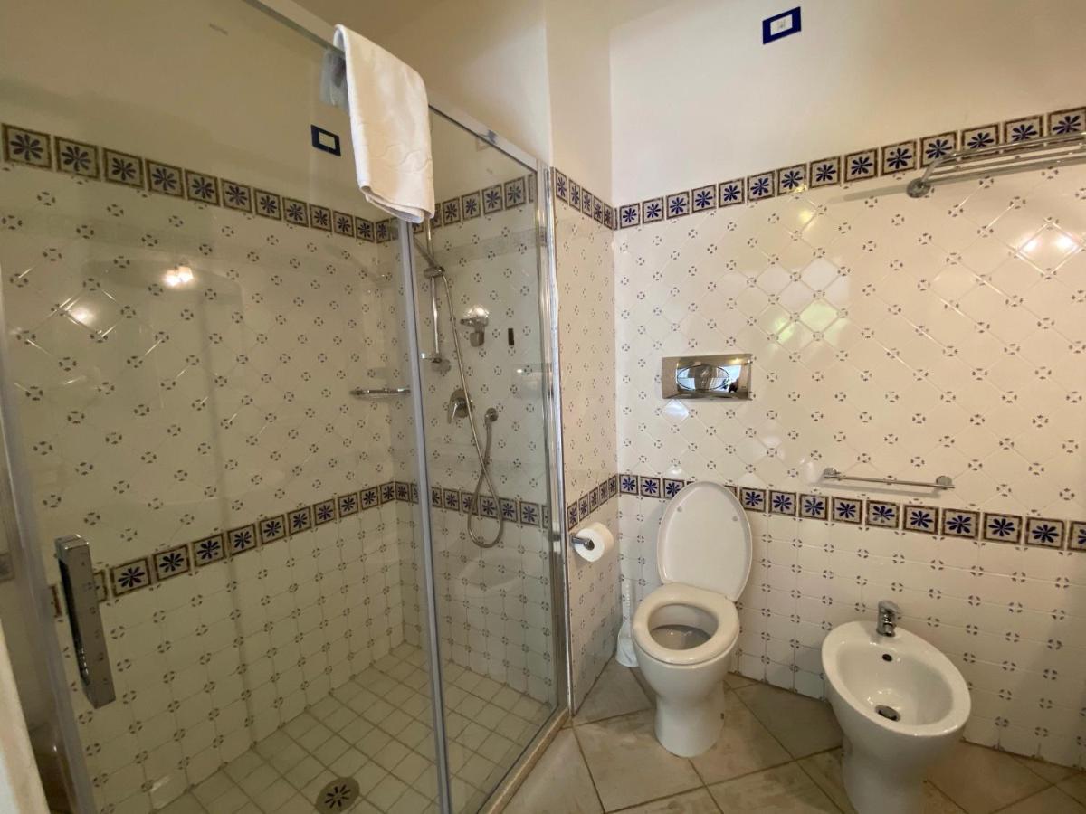 B&B Petite Maison Позада Екстериор снимка