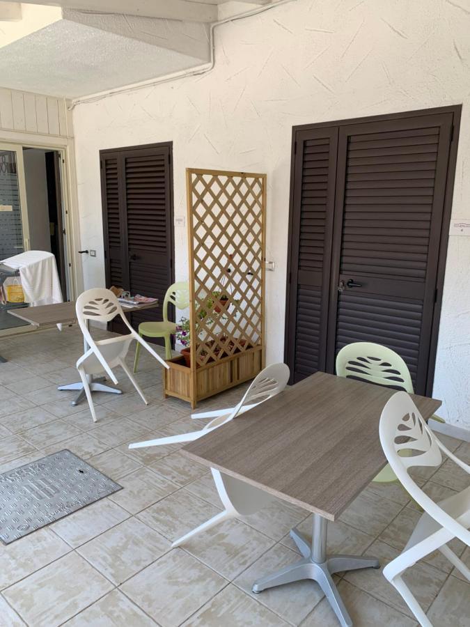 B&B Petite Maison Позада Екстериор снимка